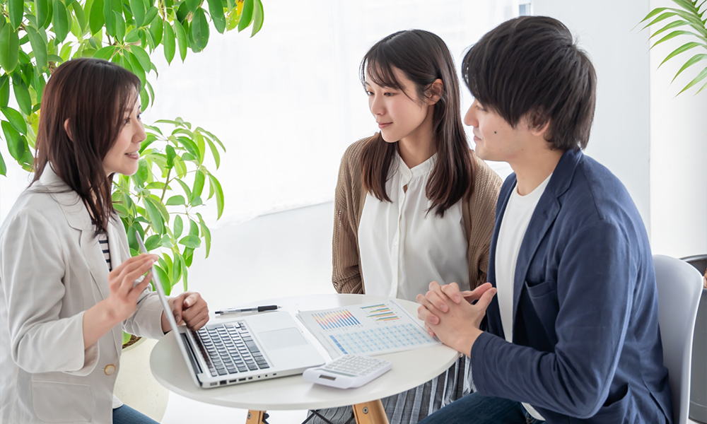 オープニングムービーは依頼すべき？結婚式で後悔しない外注ガイド